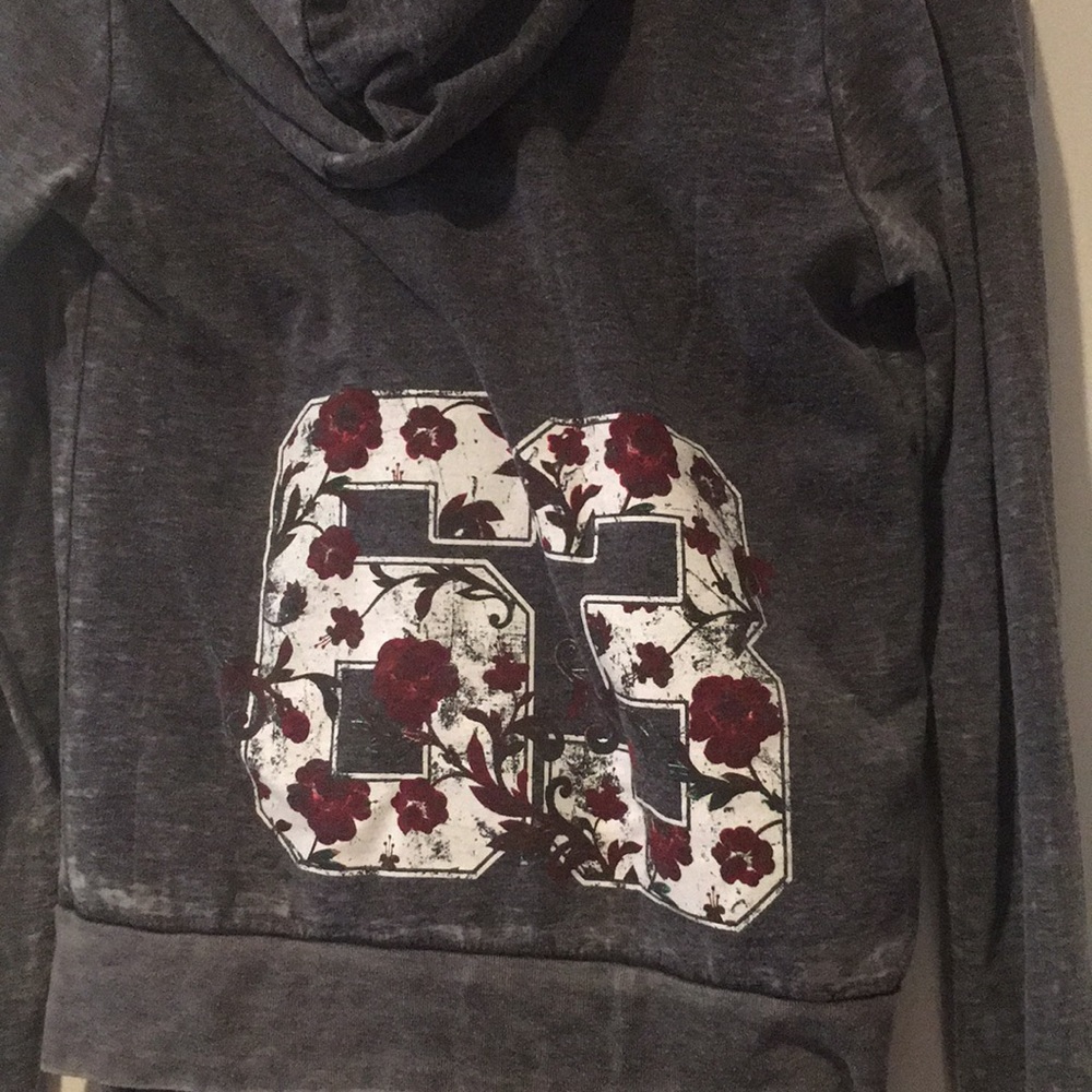Sweatsuit - Picture 3 of 4